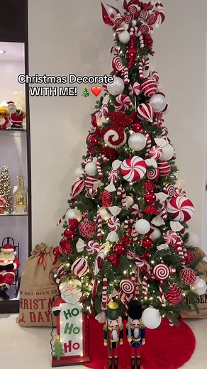 Festive Christmas Tree Decoration Ideas 2023 | Candy Cane Theme 🍭🎄