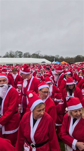 Can you spot Rudolf? 👀🦌 Were you there at Stamford Santa Fun Run by Stamford Striders and can you spot yourself or any of your team? It was a record breaking event, with 1,700 Santas, many of which we look forward to seeing next weekend at the Dirty Santas Obstacle Run/Walk ! #Santa #santarun #ocr | Forest Facility Adventure Centre