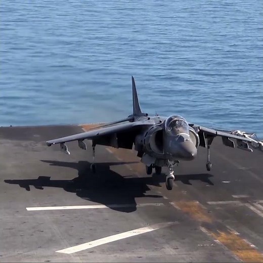 AV-8B Harrier II #military #shorts #aviation