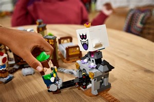 Three new Luigi's Mansion LEGO sets are heading to retail soon