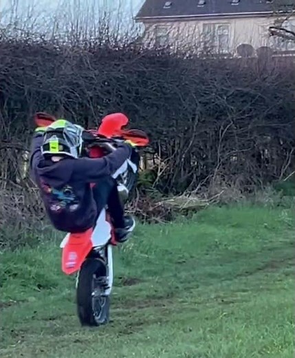 KTM 65 slow wheelie