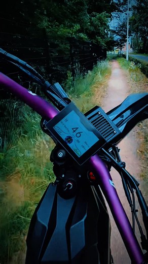 Gravel Ride Wheelie | Talaria MX5 Pro in the Green