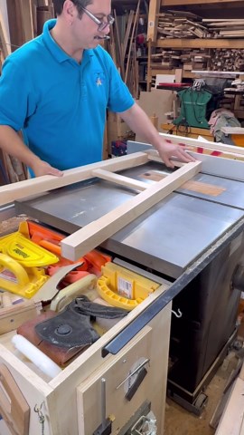 Simple trick to square up furniture legs using a tablesaw #workshop #woodworking #toolshop