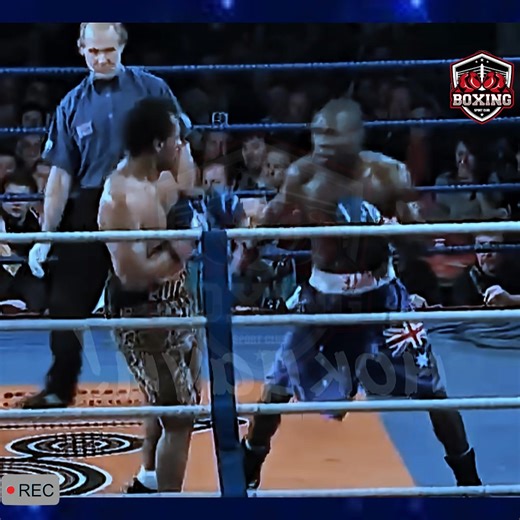 A real DRUNKEN MASTER in the boxing ring! | Hover