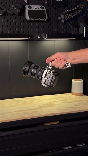 Travis Denny | Freelance Videographer & Editor 🎥💻 on Instagram: "It’s an FX3. That’s what. - Sony FX3 -Sigma 24-70 2.8 ii -Polar Pro 2-5 VND -Smallrig Hawklock Cage -Smallrig Top/Side handles -Smallrig V-Mount and 99 Battery -Smallrig Mic Mount -Sennheiser MKE 600 mic -Atomos Shinobi 1 Monitor -Kondor Blue cables and Dummy battery @smallrig.global @smallrig.us @sonyalpha @atomos.global @sennheiser @sigmacine @polarpro @kondorblue Idea inspired by @floo.tt go follow him 🫶 #videography #fx3rig