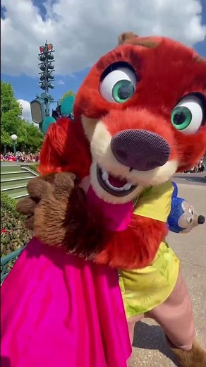 Hugging our favourite Disney Characters at Disneyland Paris | My Castle Club