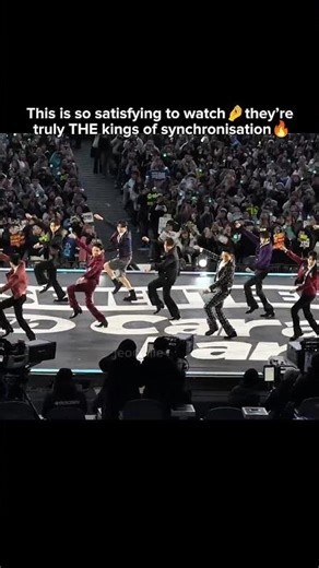 THE definition of synchronization 🔥#seventeen#shorts#dk#youtubeshorts#dino#shortsfeed#joshua#mingyu