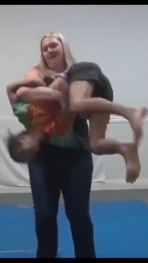 134K views · 205 reactions | He wants to do wrestling with her.. But she wants to just play with him.. Amazon Anya Helen #tallandstrongwomen #amazonanya | Shankar Raman | Facebook