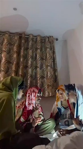 HAWAAALAA on Instagram: "🤌😅 #collage #collegelife #friends #fun #happiness"