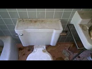 Beautiful Well Preserved 1940s Bathroom