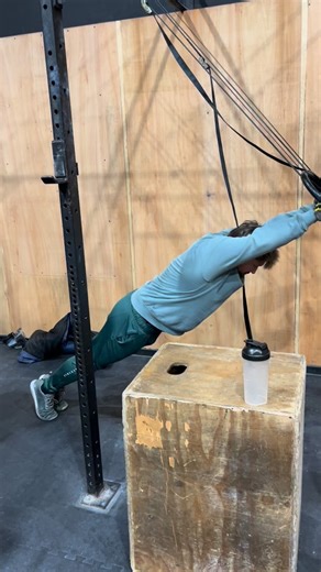 Monday 6-7pm CrossFit Gymnastics This week we had a look at every gymnastic accessory movement we could think of that everyone should do but most likely doesn’t … Hollow Holds Kip Swings Box Push Backs Ring Supports Pull Ups You name it we did it 🤸‍♀️ 🤸 🤸‍♂️ | CrossFit Utopia