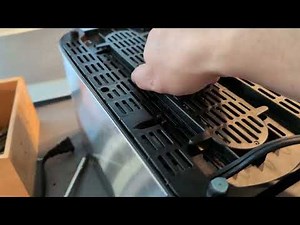 How to Clean a Toaster | Quick and Easy Cleaning Tips