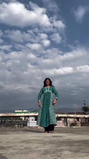 Ghr More Pardesiya: A Dance Video Extravaganza