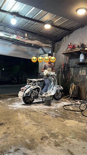 Manifesting Your Perfect Vespa