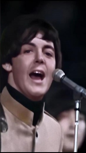 The Beatles - Sgt. Pepper's Lonely Hearts Club Band (1967)