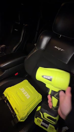 Efficient Snow and Leaf Removal with Seese Turbo Blower