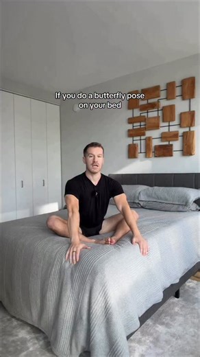 13K views · 44K reactions | Stretching you can do right in your bed. Because why would you get out of bed when you could just.. not? Obviously stretching is good for you but also stretching on a soft surface can make it easier on your joints which is great for a lot of people. Also not getting out of bed is sometimes a good idea I have full length bed stretching classes in my app Stretch  Love u | Sam Gach | Facebook