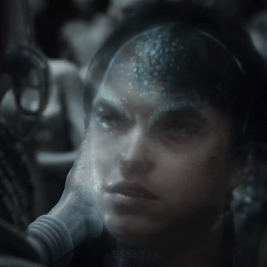 Pearls, Aliens, and Netflix: Exploring Valerian Movie ft. Rihanna