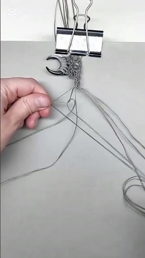 "grey handmade bracelet tutorial ✨ aesthetic thread for beginners" #stonebeads #diy #handmade