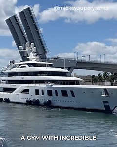92 meter AQUARIUS Yacht arriving in Florida! @mickey.superyachts | Yacht Bible