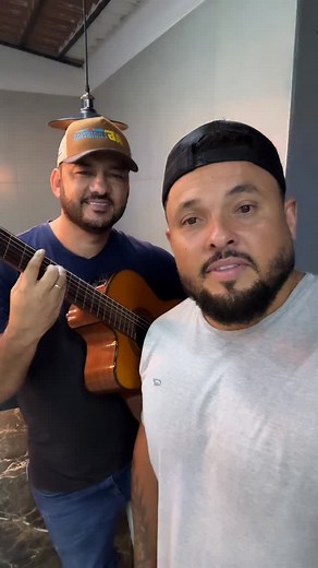 DOR DE AMOR NÃO TEM JEITO - LEANDRO É LEONARDO NAS NOSSAS VOZES LUKAS E ALBERT, ESCUTA AÍ E NOS DIGA AQUI OQUE ACHARAM TURMA!!!!! | Lukas e Albert