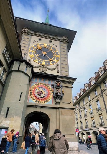 Slow city life in #bern #switzerland🇨🇭