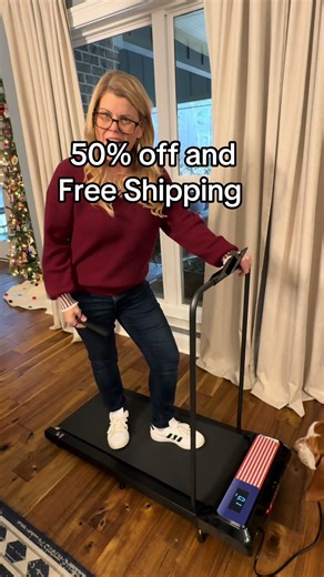 @Smart Queen.official This treadmill/walking pad is 50% off with free shipping. Perfect for small spaces #treadmill #walkingpad #exerciseathome #workout #compacttreadmill