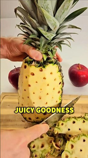 The Easiest Way to Cut a Pineapple 🍍 (Anyone Can Do It!)