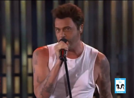 Sebastian Bach performs Adam Levine's song "Moves Like Jagger" on the ABC tv show Sing Your Face Off in 2014. 👀 Love the 'Hair Flip' at the end... 🌹 #sebastianbach #adamlevine #maroon5 #moveslikejagger #singyourfaceoff | Libran Lauren