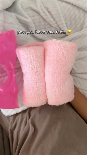 Best gift to get for the loved ones! 😍🩷 #fuzzy #kneehighsocks #forher #pink