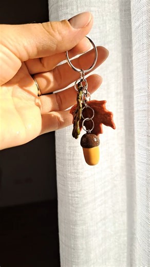 🍁 DIY Polymer Clay Keychain | Autumn Acorn & Leaves Tutorial #DIYKeychain #FallCrafts #AutumnDIY
