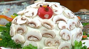 The Cooking Mom prepares fun, last minute Thanksgiving recipes