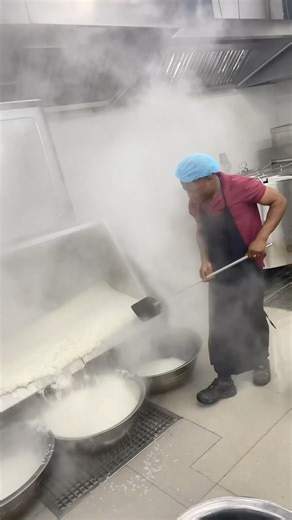BOILING RICE