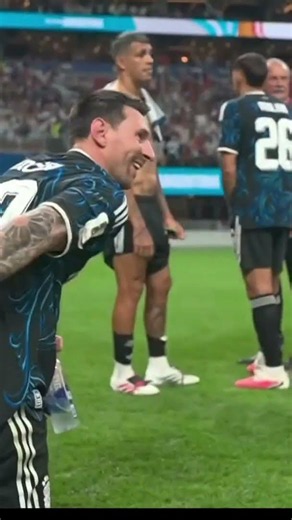 Messi quietly soaks it in as Argentina celebrate around him | FIFA World Cup 2026™