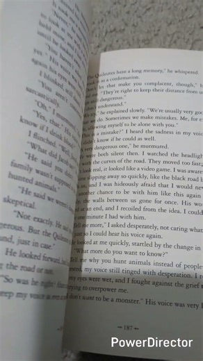 Mini book haul from the Thrift!