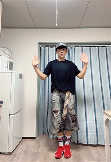 Tabola Bale Dance: Kegagalan yang Mengharukan