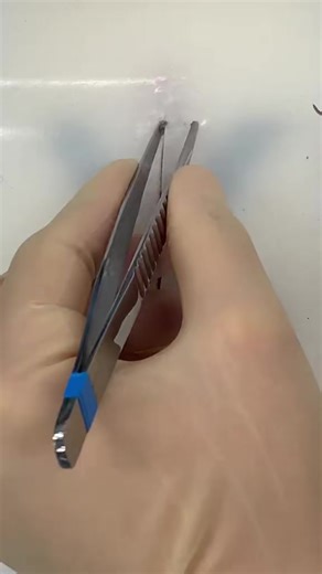 84K views · 156 reactions | 52_Self-locking starting knot tutorial #surgicalskills #suturing #surgery #surgeon #suturepractice #medicaltiktok #vetsc #ngntd #reels #trending | Kosoebus | Facebook