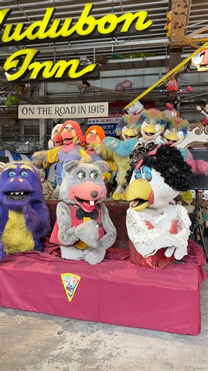 Charles Entertainment Cheese at American Treasure Tour - 2026
