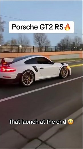 Porsche 911 GT2 RS FULL THROTTLE 🤯 Insane Acceleration!