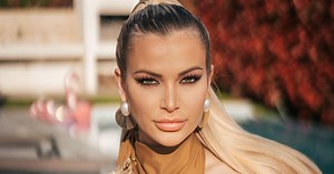 Buryana tokrat navdušuje s čustveno balado - Svet24.si