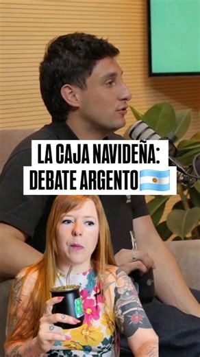 Curriculum vitae y asesoramiento para obtener empleo on Instagram: "Porqué en nuestro país la caja navideña es algo tan importante? 🎄 Es tan cultural y tan argentino este debate que me gustaría saber tu opinión! 🧐 Llegamos a diciembre y vemos mil memes sobre esto. En tu empresa la dan como presente de fin de año? Te impacta no tenerla?🤔 Para MI es un mimo, un detalle precioso que simboliza para las personas un "gracias por estar este año conmigo" Qué nos pasa con la caja? Te leo en comentario