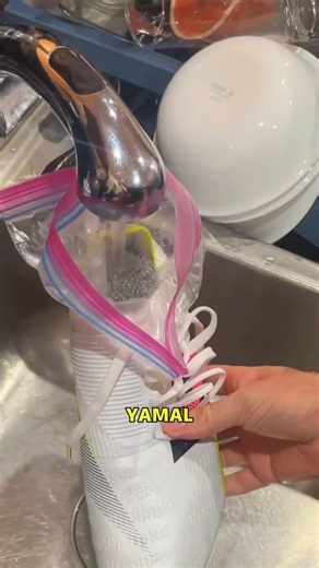 Why Lamine Yamal puts his boots in the FREEZER