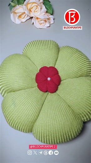 How to modify old clothes to look good and practical