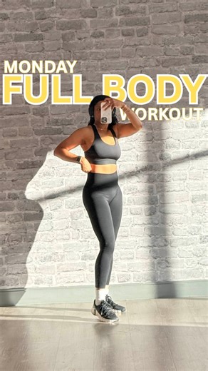 Kayla on Instagram: "• never skip a Monday • • • I was asked to post my workouts and, reluctantly, I’ve agreed to start posting fitness content again (for fun not to be a fitness influencer). I workout because I love how it makes me feel mentally. I don’t do it to achieve a specific body type or to appeal to anyone else’s gaze. • I made my own 6 week program and I’ve seen the most progress, and changes in my body, within these past couple of weeks than I ever have following someone else’s guides