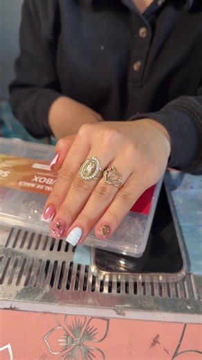 Uñas Pequeñas y Bonitas Hechas por Mi Hija