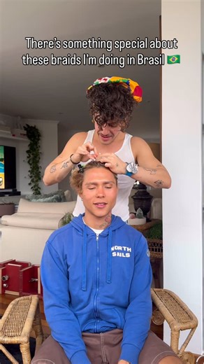 Anfis AKA BABY JESUS on Instagram: "Maybe it’s the people The way everyone feels familiar The way it doesn’t feel rushed I didn’t expect to find clients here, but at the same time… this is home. It feels right. It feels full circle. Next stop: Goiânia Who’s next? DM me. #braids #explorepage #virale"