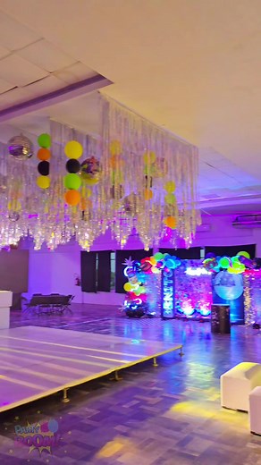 I ❤️ 80's. Fiesta 80era. 🪩🕺💃 #partyboom #balloons #globos #balloonart #arteconglobos #balloondecor #ballooondecoration #decoraciónconglobos #coatzacoalcos #coatza #80s #80sparty