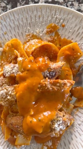 Let’s make chicken spaghetti and vodka sauce #viralvideo #vodkasauce