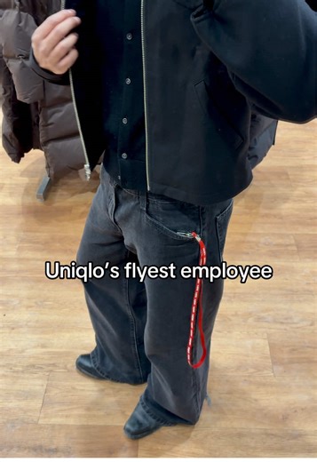 Single handedly making Uniqlo rethink their dress code #uniqlo #OOTD #fitcheck #outfitsinspo