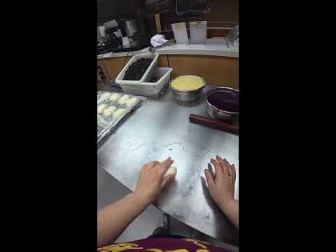 POV Street Food Mastery | Crispy Multi-Layer Flatbread at Morning Market | Real-Time Dough Work